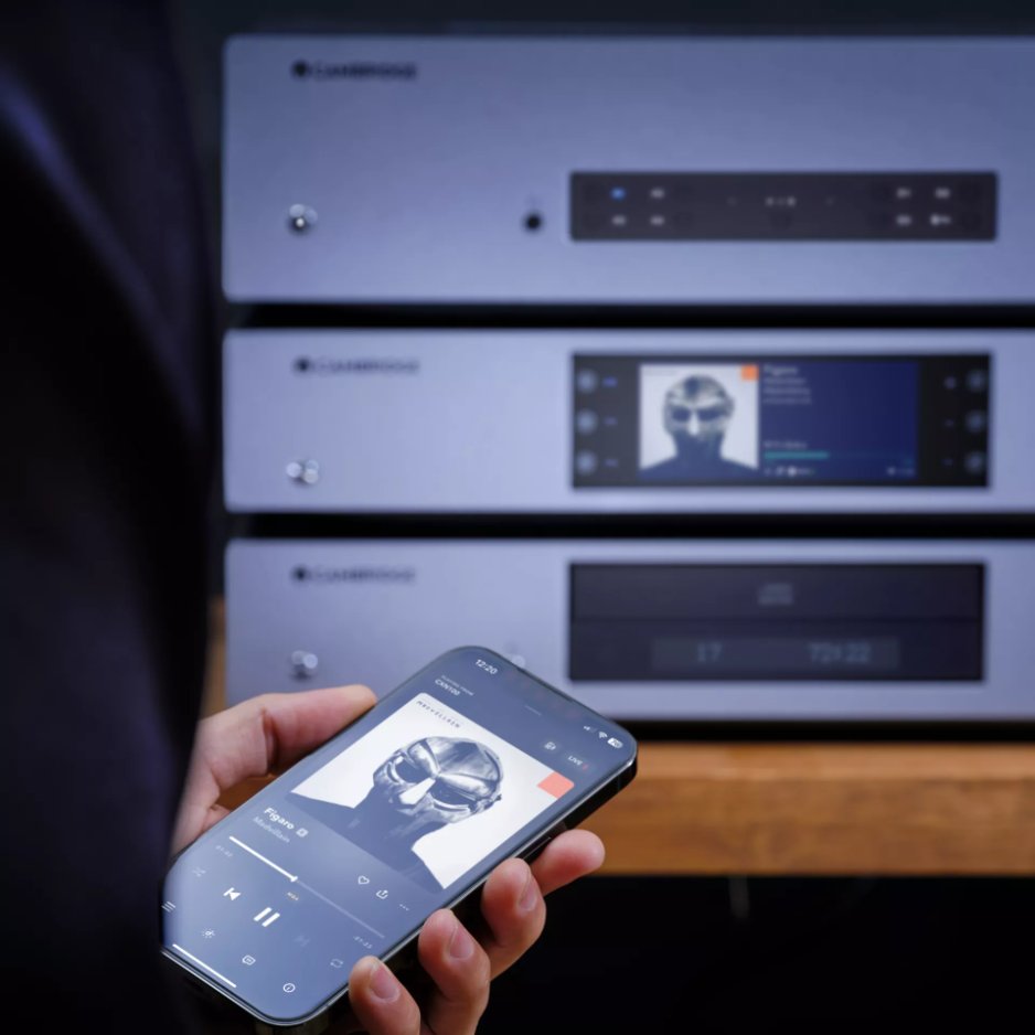 Cambridge Audio CXA81 Mk II Integrated Stereo Amplifier lifestyle