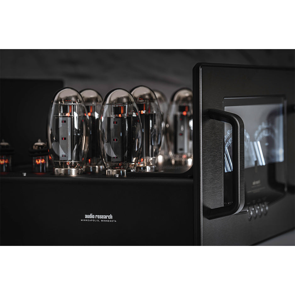 Audio Research Reference 160S Stereo Power Amplifierblack tubes