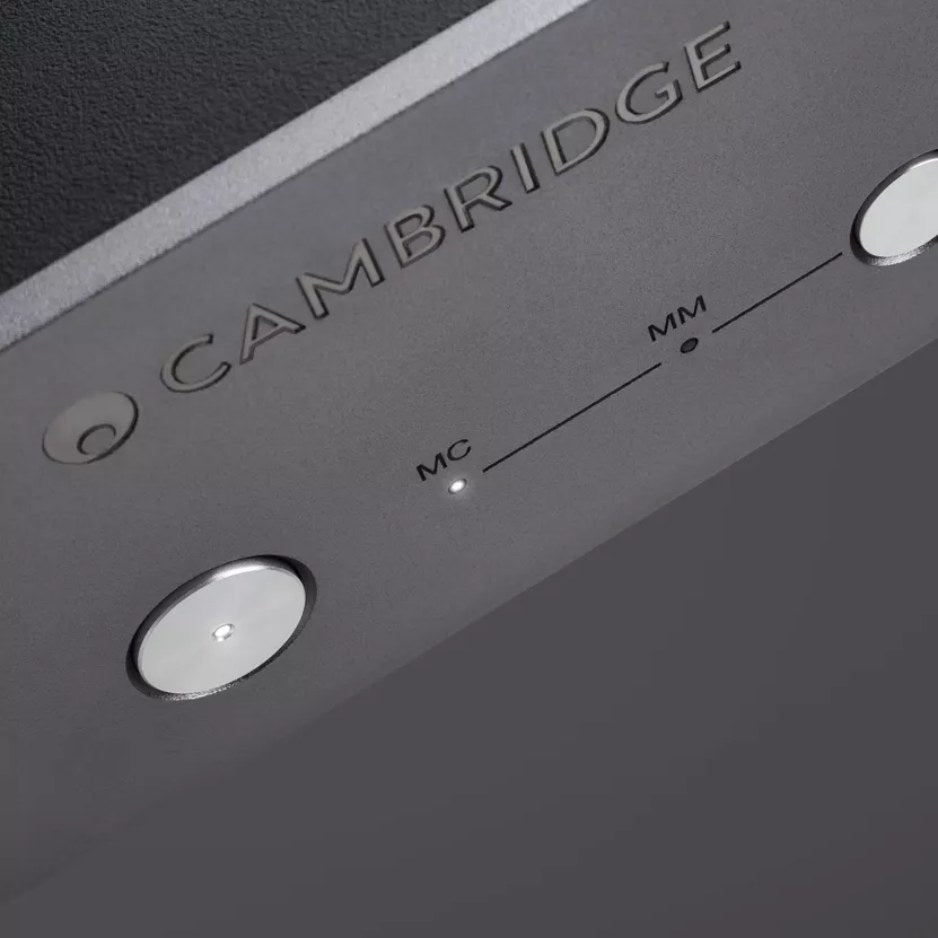 Cambridge Audio Alva Duo MM/MC Phono Preamp detail