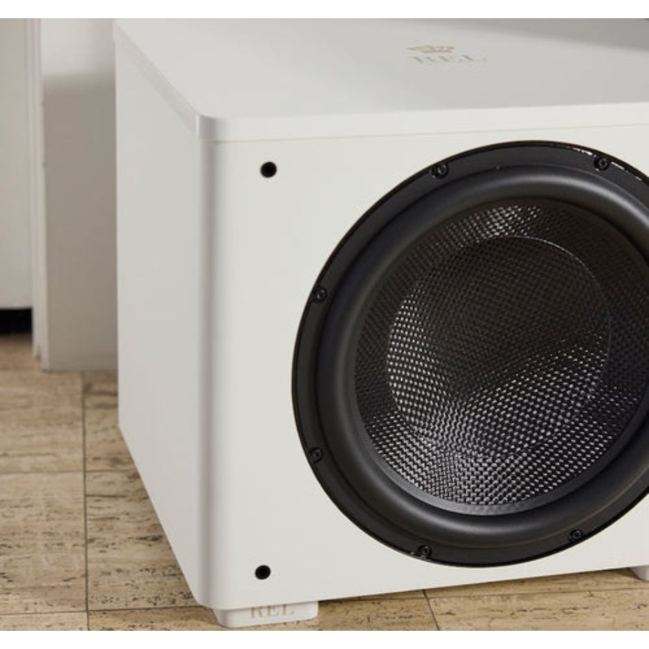 REL HT/1510 Predator Subwoofer white details