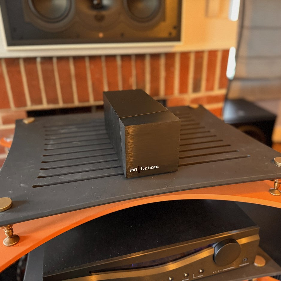 Grimm Audio PW1 phono stage on equipment rack in The Listening Room showroom
