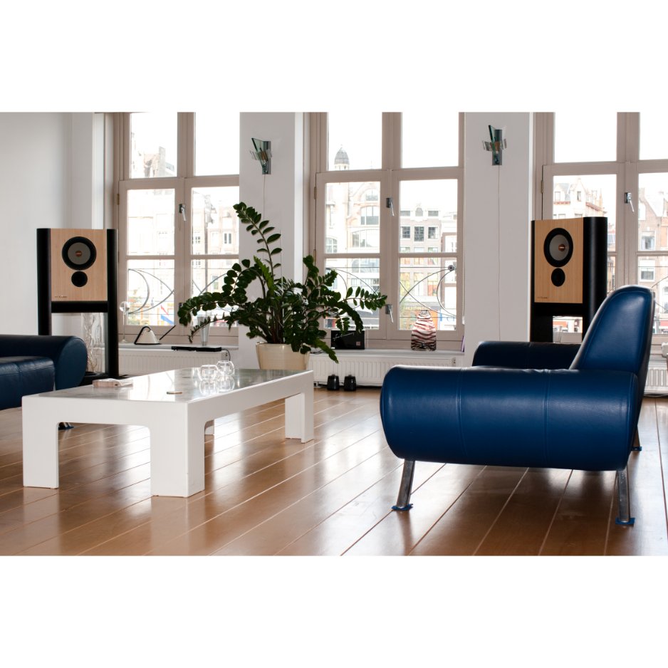 Grimm Audio LS1v2 Loudspeaker in living room