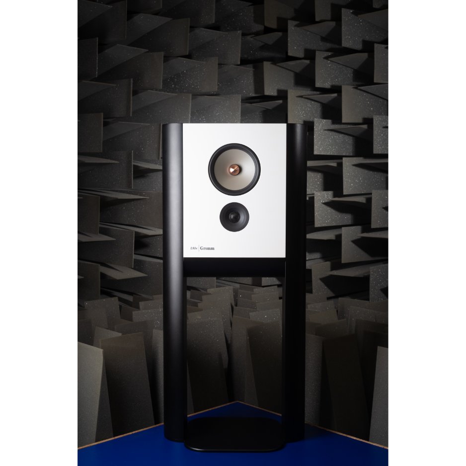 Grimm Audio LS1c Loudspeaker white anechoic corner