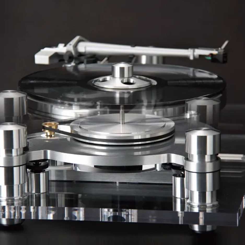 Oracle Audio Delphi Mk VII Classic Side view