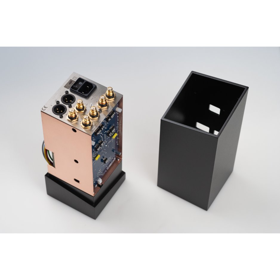 Grimm Audio PW1 Phono Preamplifier interior and enclosure