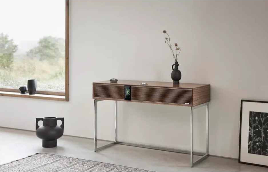 Ruark Audio R810 High Fidelity Radiogram Lifestyle horizontal image 2