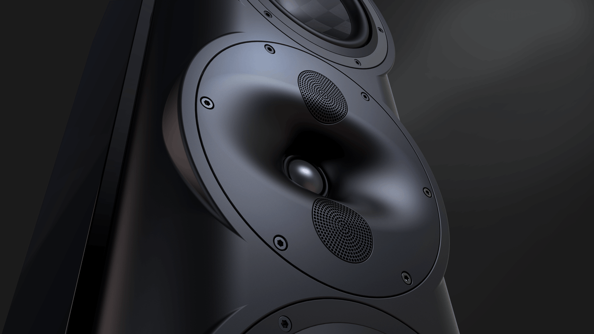 Perlisten S7t DPC Array waveguide close-up showing beryllium tweeter and dual TPCD domes