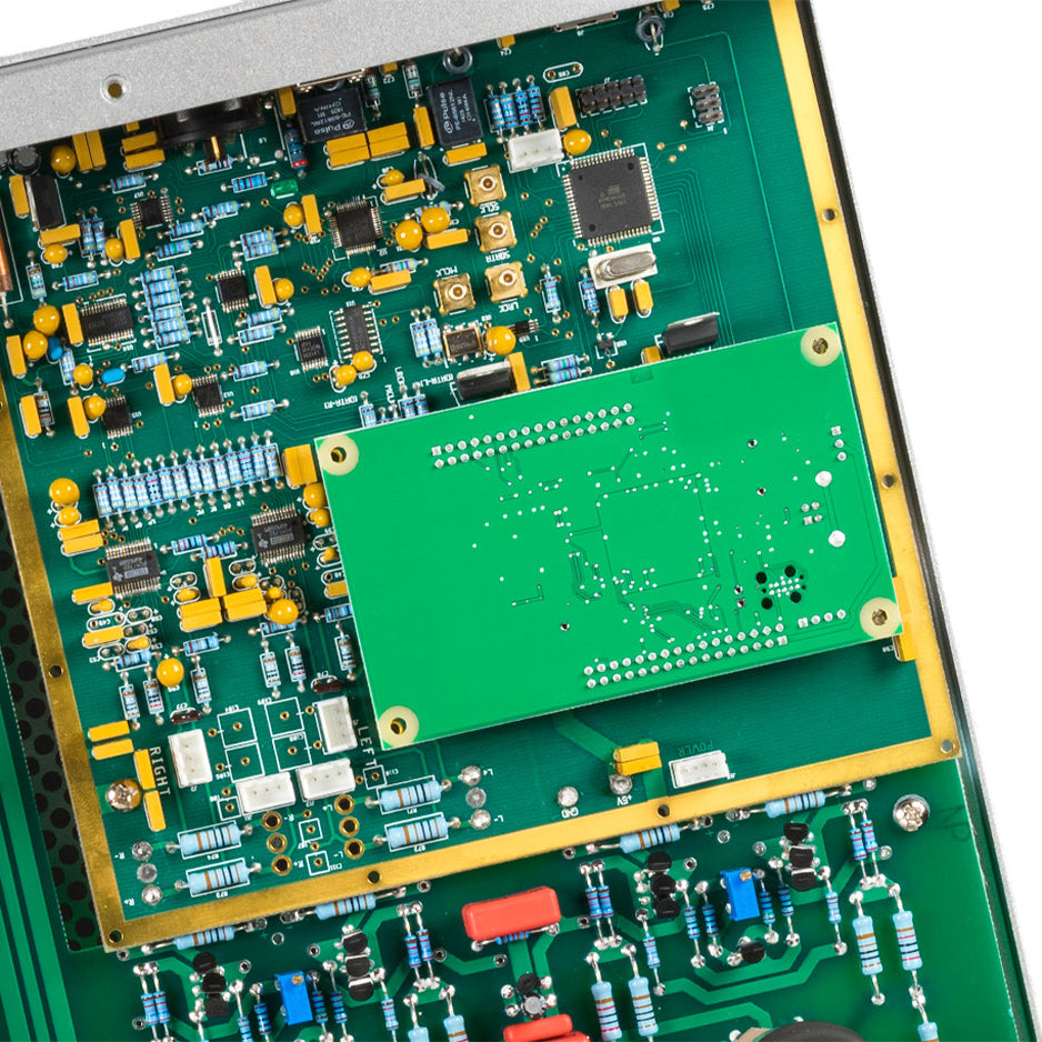 Audio Research DAC 9 Tube DAC inside closeup
