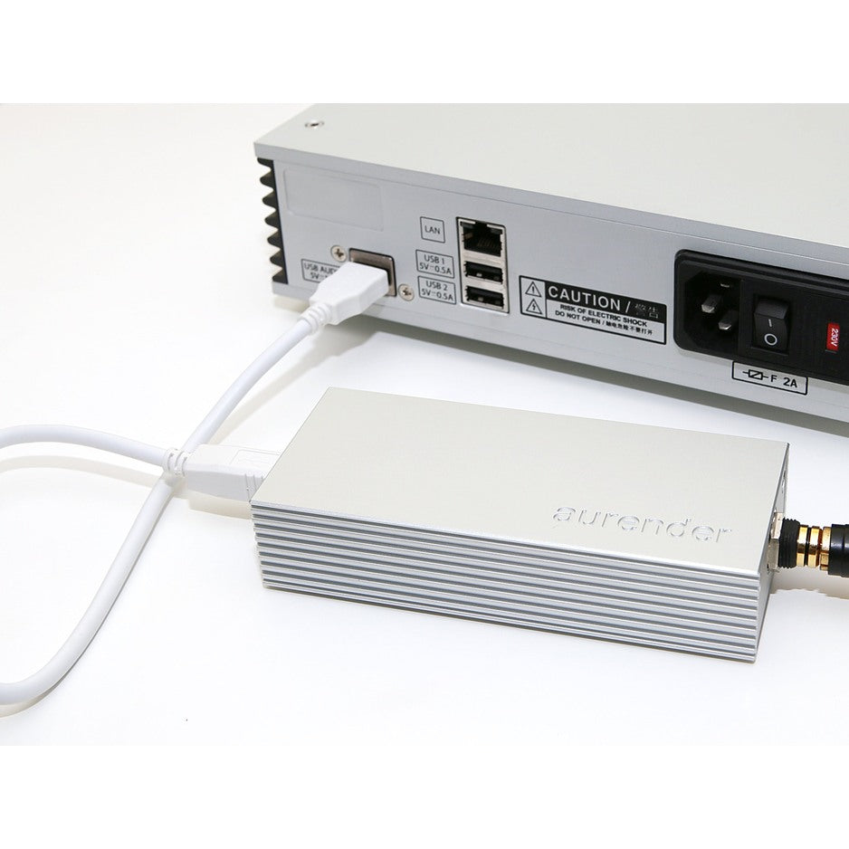 Aurender UC100 connected between music server and DAC
