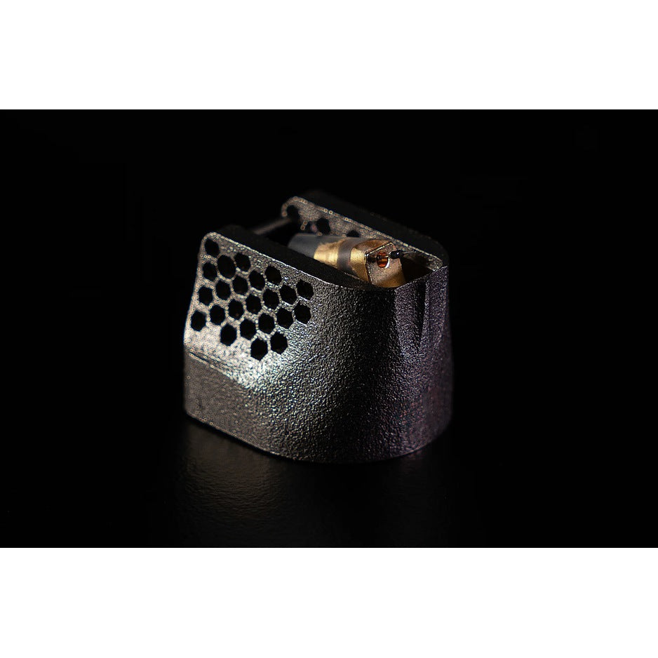 Wilson Benesch Tessellate Ti-B Cartridge close-up showing tessellated SLS titanium body