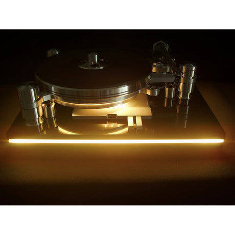 Oracle Audio Delphi MkVII Signature turntable angled view showing suspension