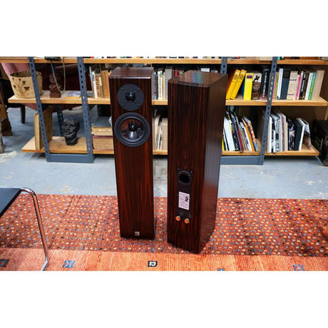 Vienna Acoustics Bach Ultimate Edition front and rear panel views