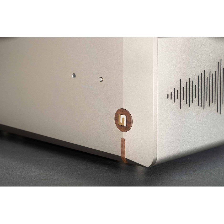 Unison Research Unico DM V2 Velvet Gold detail of logo badge and accent