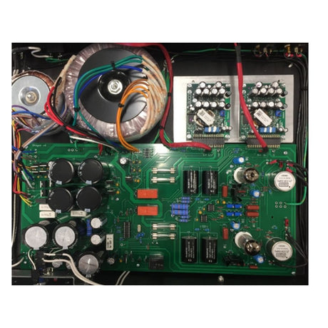 Rogue Audio DragoN Power Amplifer inside