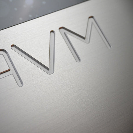 AVM Ovation AS 8.3 S Streaming Integrated Amplifier, Silver, engraved AVM logo on the lid close-up