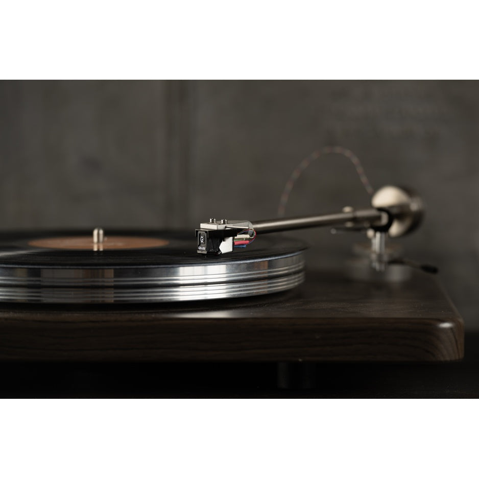 Grado Prestige cartridge mounted on tonearm