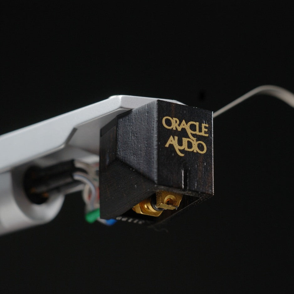 Oracle Audio Corinth phono cartridge ebony body on tonearm