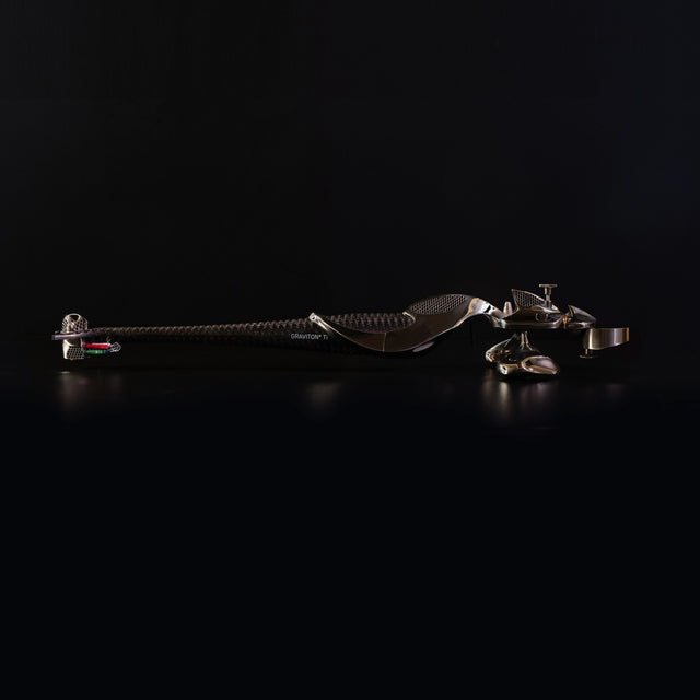 Wilson Benesch Graviton Ti Armwand - Polished Silver full length side view