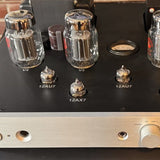 Tube amplifier output tubes and 12AU7 and 12AX7 preamp tubes, top view with tube position labels